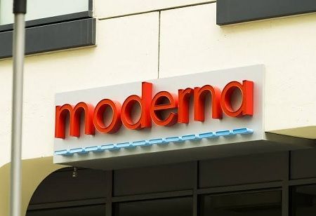 Moderna Beats Revenue Forecast Ahead of Crucial Flu Vaccine Call Moderna Beats Revenue Forecast Ahead of Crucial Flu Vaccine Call, India Pharma Outlook